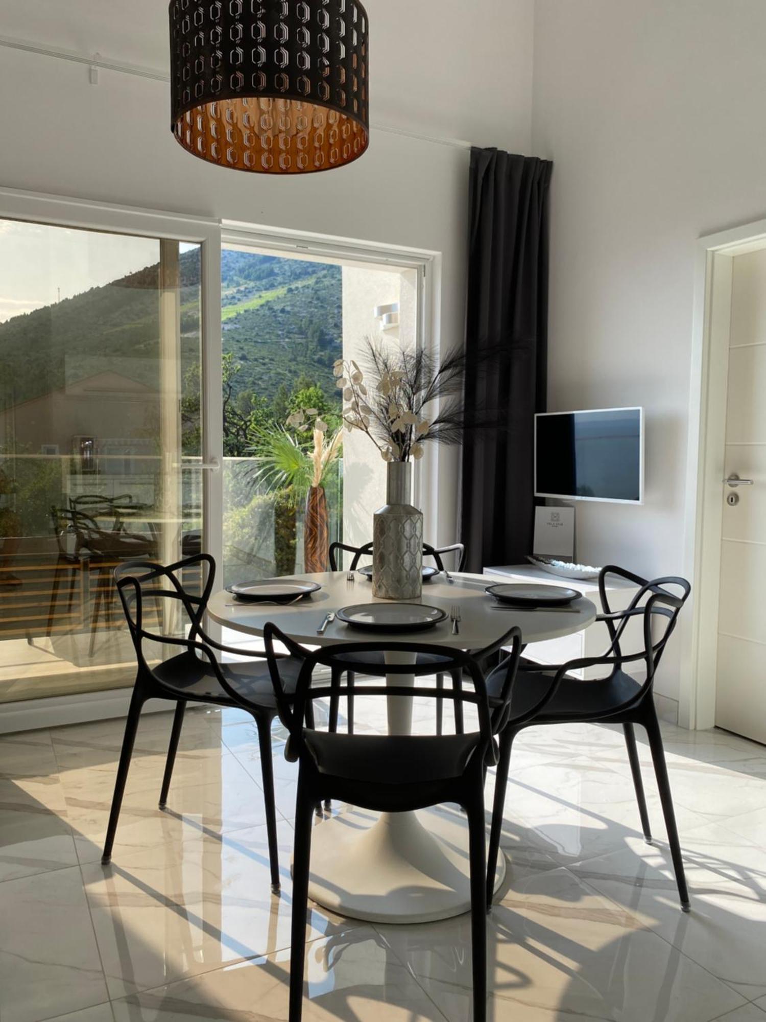 Apartment Hvar Ivan Dolac